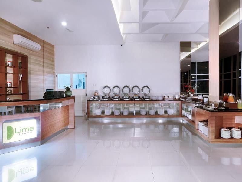 Favehotel Simpang Lima - Семаранг Экстерьер фото