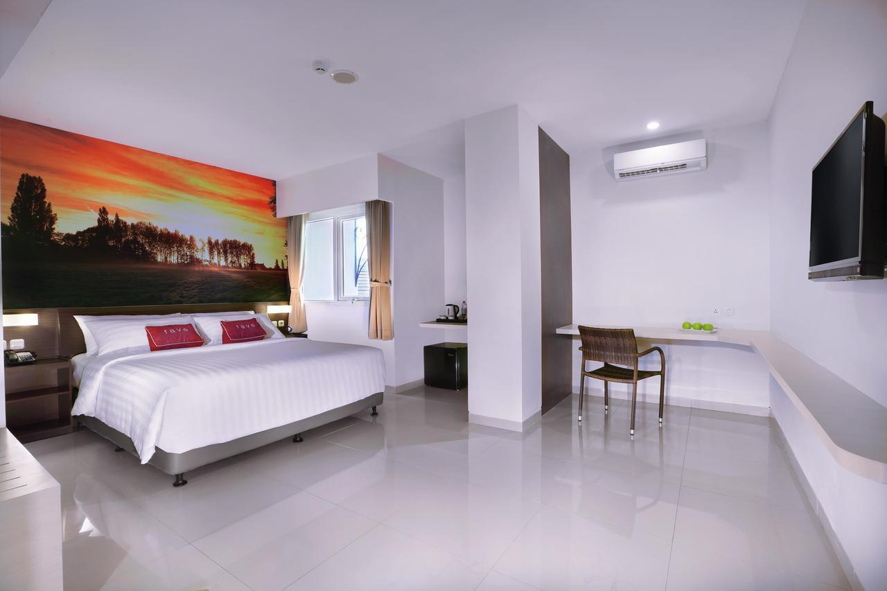 Favehotel Simpang Lima - Семаранг Экстерьер фото