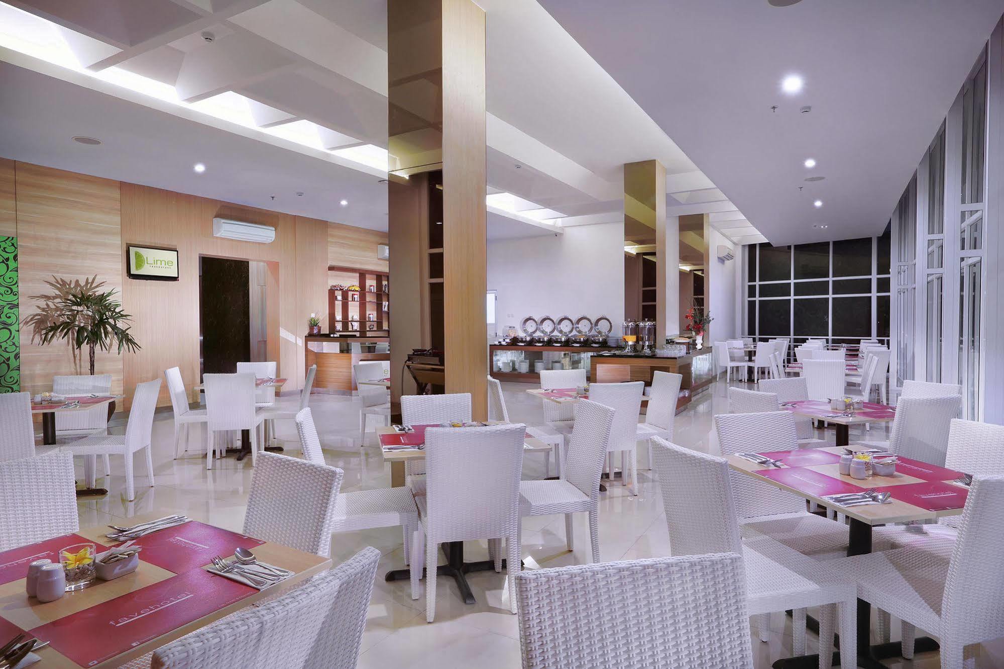 Favehotel Simpang Lima - Семаранг Экстерьер фото