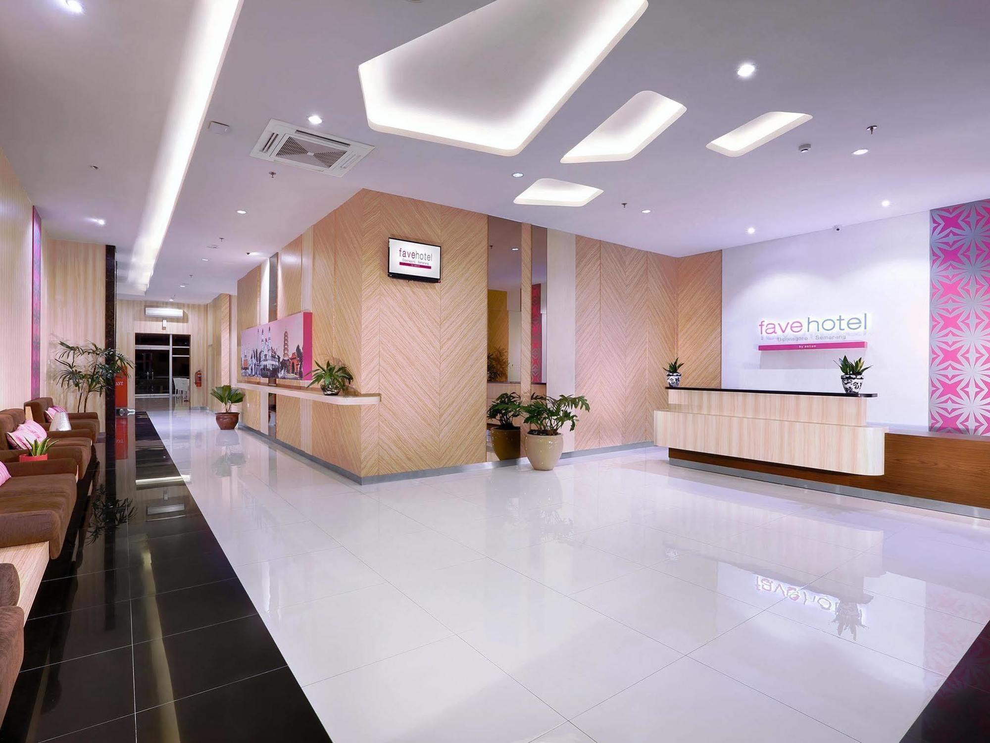 Favehotel Simpang Lima - Семаранг Экстерьер фото