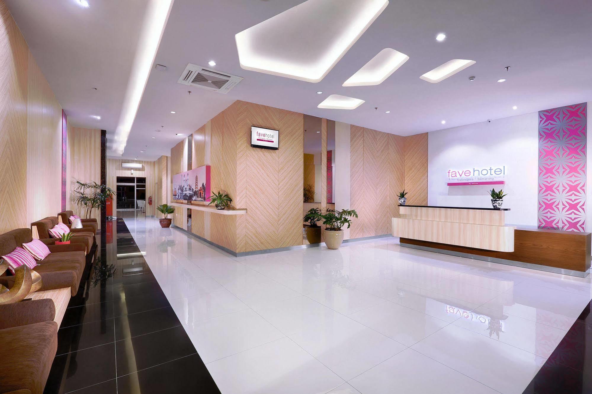 Favehotel Simpang Lima - Семаранг Экстерьер фото